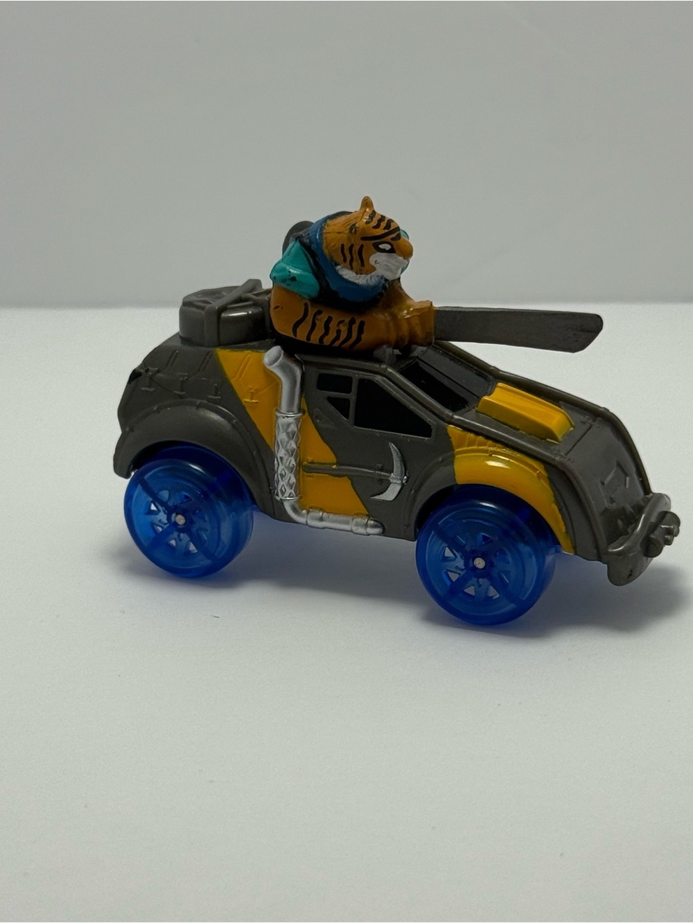 Playmates 2014 TMNT Tiger Claw Die Cast Car Toy (TC02)